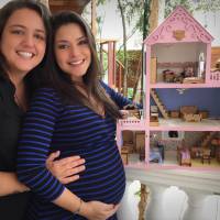Thais Fersoza chora com casinha de boneca dada pela irmã à filha: 'Anestesiada'