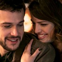 Novela 'Haja Coração': Camila pede que Giovanni ajude-a a recuperar a memória
