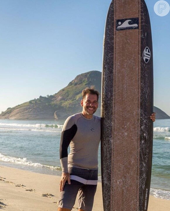 Leandro Hassum vem mantendo uma rotina de atividade física com surfe, seu esporte preferido na nova fase da vida