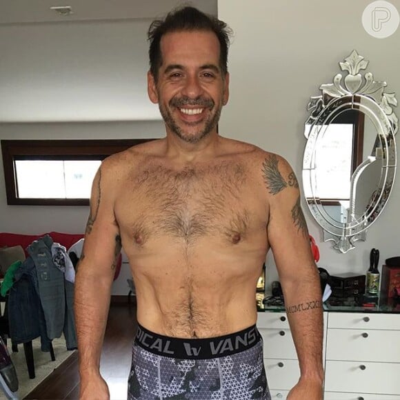 Leandro Hassum exibiu sua boa forma no Instagram comemorando seus 62kg a menos