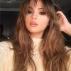 Selena Gomez adotou fios mais claros e mostrou o novo visual no Instagram