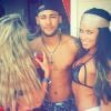 Neymar aparece cercado de mulheres em festa em Las Vegas publicadas no último domingo, dia 13 de junho de 2016