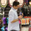 O ex-jogador de vôlei Giba esteve em uma loja de artigos esportivos no Barra Shopping, no Rio, nesta terça-feira, 14 de junho de 2016