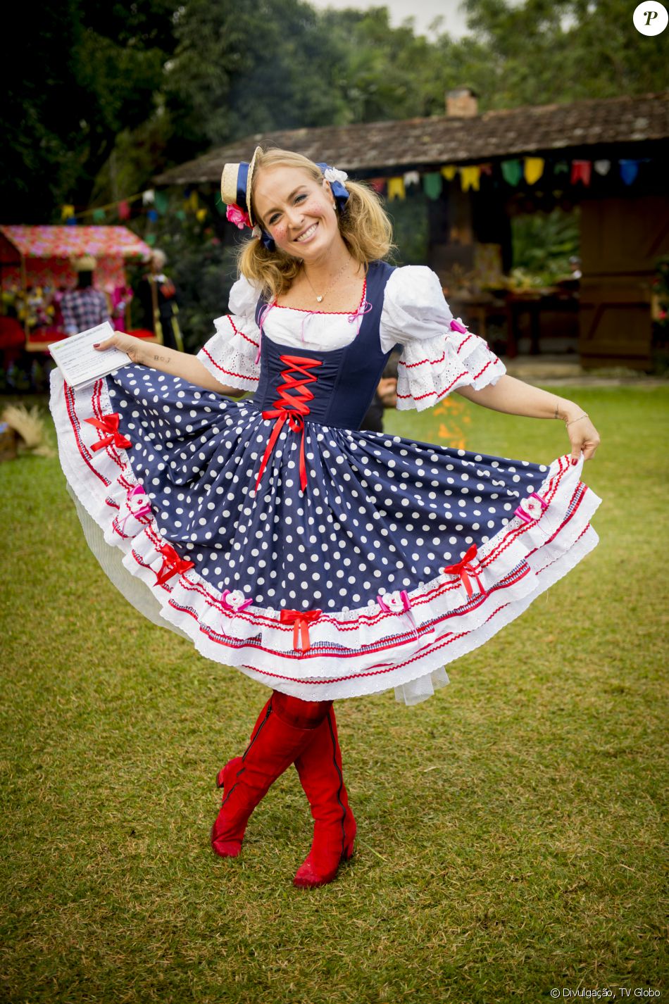 vestido caipira com bota