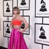 Taylor Swift alfinetou Kanye West ao ganhar o Grammy em 2016: 'Como a primeira mulher a ganhar duas vezes o prêmio de melhor álbum do ano no Grammy, quero dizer a todos as jovens mulheres por aí'