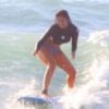 Na novela 'Sol Nascente', Hirô, personagem Carol Nakamura, adora praticar surfe e stand up paddle 