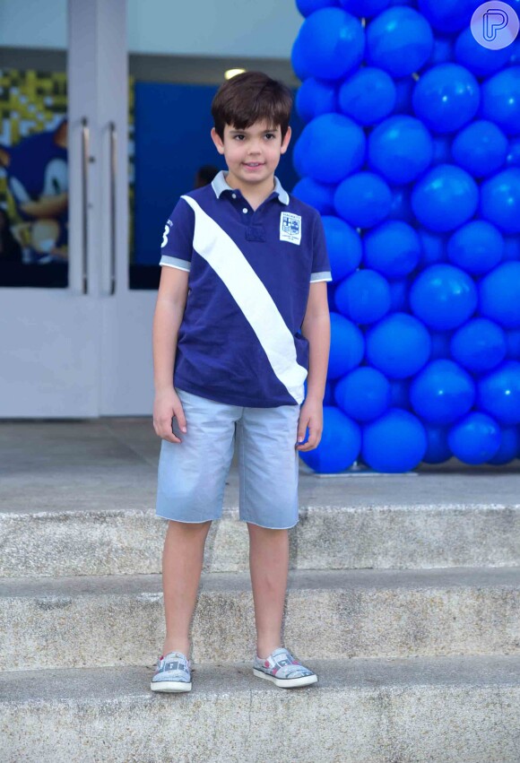 Rodrigo, filho do apresentador Fausto Silva, foi ao aniversário de Luca 