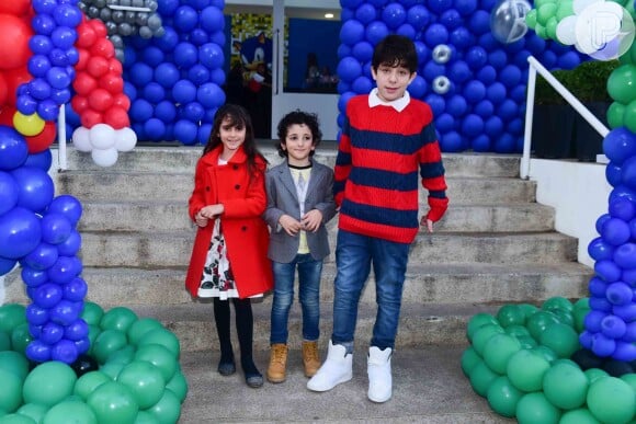 Donatella, Stefano e Romeo, filhos de Marcos Mion também foram para festa de 8 anos de Luca