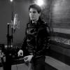 Jonatas Faro passou algumas horas no estúdio gravando 'Impossible'