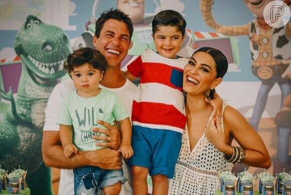 Juliana Paes decidiu tirar as férias em família antes de voltar a trabalhar: ela será Dona Flor nos cinemas