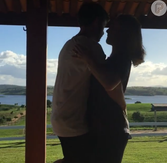 Claudia Leitte se declara para o marido em vídeo: 'Meu crush'