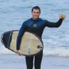 Klebber Toledo provou que se preocupa com a natureza ao tirar lixo do mar após surfar na Prainha, Zona Oeste do Rio de Janeiro, nesta sexta-feira, 24 de junho de 2016