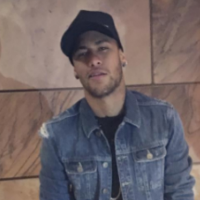 Neymar deixa hotel e paga R$ 6 mil em aluguel de casa para evitar flagras