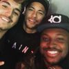 Neymar, Gabriel Medina e Thiaguinho curtiram a noite em um bar de São Paulo