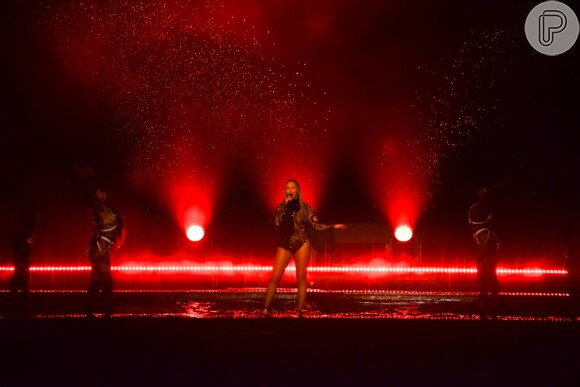 Beyoncé levou para casa quatro troféus do BET Awards 2016: Melhor Artista Feminina de R&B/ Pop, Vídeo do Ano (pelo clipe de 'Formation'), Prêmio Coca-Cola Viewers e Prêmio Centric