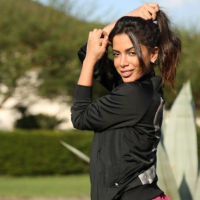 Anitta exibe corpo em forma durante treino na academia. Veja vídeo!