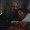 Moisés (Guilherme Winter) e Zípora (Giselle Itié) foram dormir juntos após recordarem vários momentos de suas vidas, na novela 'Os Dez Mandamentos - Nova Temporada'