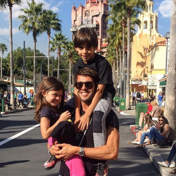 Kaká é pai de Isabella, de 5 anos, e Luca, de 8 anos. Os dois, são frutos do relacionamento com a ex-mulher Carol Celico