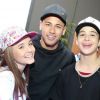 Larissa Manoela usou suas redes sociais nesta sexta-feira, 1 de julho de 2016, para compartilhar com seus fãs e seguidores uma foto onde aparece ao lado de Neymar