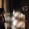 Raabe (Miriam Freeland) é presa em uma cela do palácio por Tibar (Leonardo Franco), na novela 'A Terra Prometida', na terça-feira 12 de julho de 2016