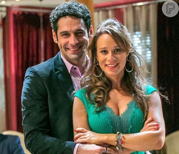 Beto (João Baldasserini) está apaixonado por Tancinha (Mariana Ximenes), na novela 'Haja Coração'