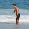 Cauã Reymond esteve na praia da Joatinga, Zona Sul do Rio, na última segunda-feira, 4 de julho de 2016