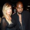 Amigos de Kim Kardashian estão aconselhando a socialite a pensar duas vezes antes de subir ao altar com seu noivo, Kanye West