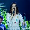 Lana Del Rey emocionou os fãs para durante sua primeira apresentação no Brasil