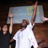 Di Ferrero e Toni Garrido cantam juntos em show em bar, no Rio de Janeiro