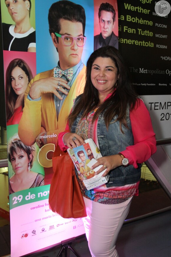 Fabiana Karla também conferiu a pré-estreia 'Crô - O Filme', nesta segunda-feira, 11 de novembro de 2013