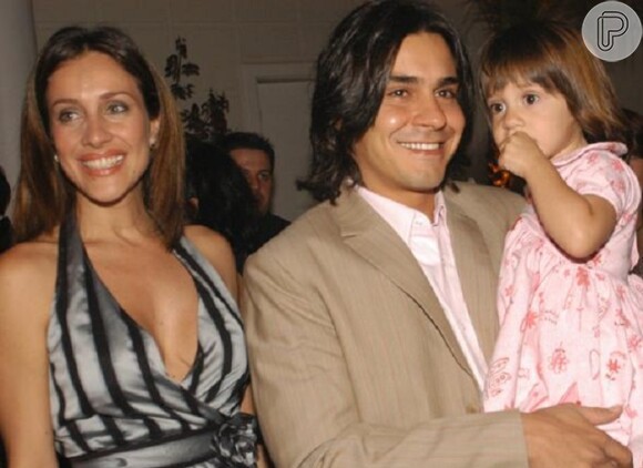 André Gonçalves foi casado com a apresentadora Cynthia Benini, após se conhecerem durante participação no reality show 'Casa dos Artistas', do SBT. Da relação nasceu Valentina