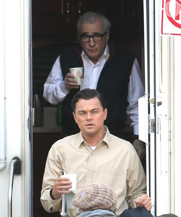 Martin Scorsese foi fotografado no set de 'O Lobo de Wall Street' com o protagonista Leonardo DiCaprio