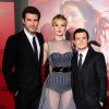 Liam Hemsworth, Jennifer Lawrence, Josh Hutcherson são as estrelas da première de 'Jogos Vorazes - Em Chamas'