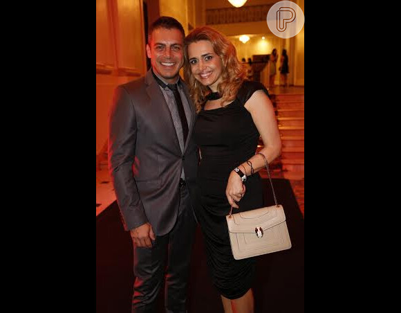 Luigi Baricelli e a mulher no prêmio GQ Men of the Year 2013, realizado na noite desta segunda-feira, 2 de dezembro de 2013, no hotel Copacabana Palace, na Zona Sul do Rio de Janeiro