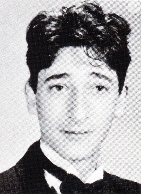 Adrien Brody aparece nor Yearbook de 1991 da LaGuardia HS of Music and Art, de Nova York