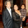 Acompanhada do filho, Roque, Regina Casé recebeu o prêmio de Melhor Atriz pelo papel no filme 'Que Horas Ela Volta?'