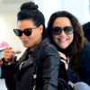 Ana Carolina e Letícia Lima brincam com paparazzo em aeroporto