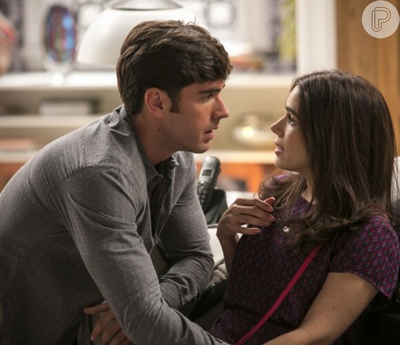 Felipe (Marcos Pitombo) vai pedir Shirlei (Sabrina Petraglia) em casamento depois que ela for libertada, na novela 'Haja Coração'