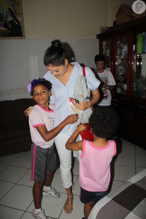 Sophie Charlotte participa de festa do Dia das Crianças em orfanato do Rio neste sábado, dia 08 de outubro de 2016