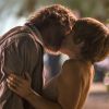 Pedro (Reynaldo GIanecchini) não resiste e beija Helô (Claudia Abreu), em cena prevista para ir ao ar dia 10 de outubro de 2016, na novela 'A Lei do Amor'
