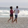 Cauã Reymond e Mariana Goldfarb dividem uma paixão: a praia