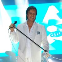 Roberto Carlos compra cobertura de R$ 15 milhões com seis suítes em Salvador