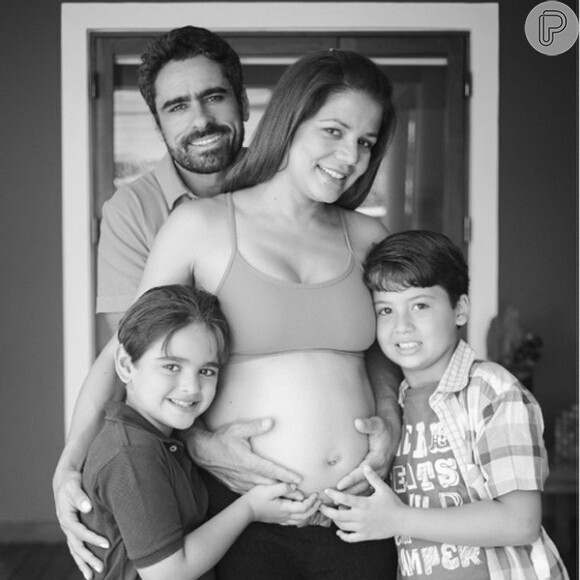 Há quatro meses, Nivea casou com Marcus Rocha, que já é pai de Joaquim. a atriz é mãe de Miguel, de 9 anos