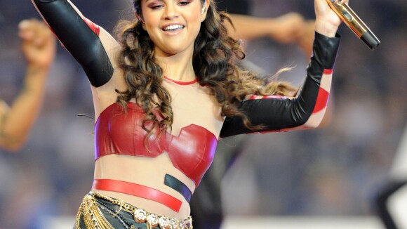 Selena Gomez teria dado um tempo na carreira para se recuperar de lúpus