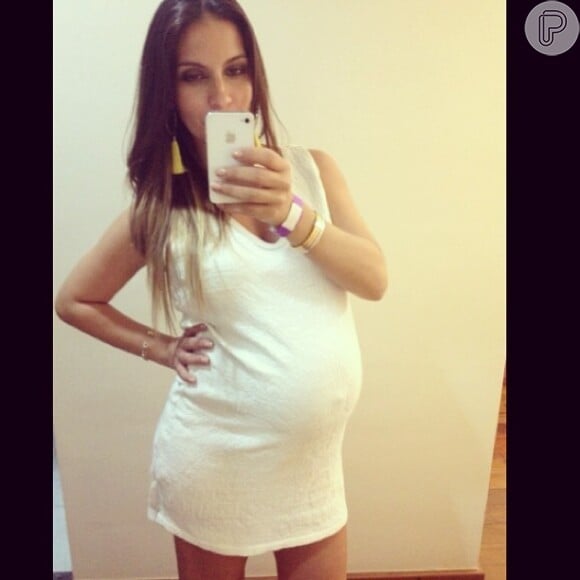 Juliana Despírito e seu barrigão na reta final da gravidez