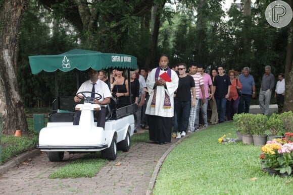O enterro de Marly Marley foi realizado no cemitério do Morumbi, em São Paulo
