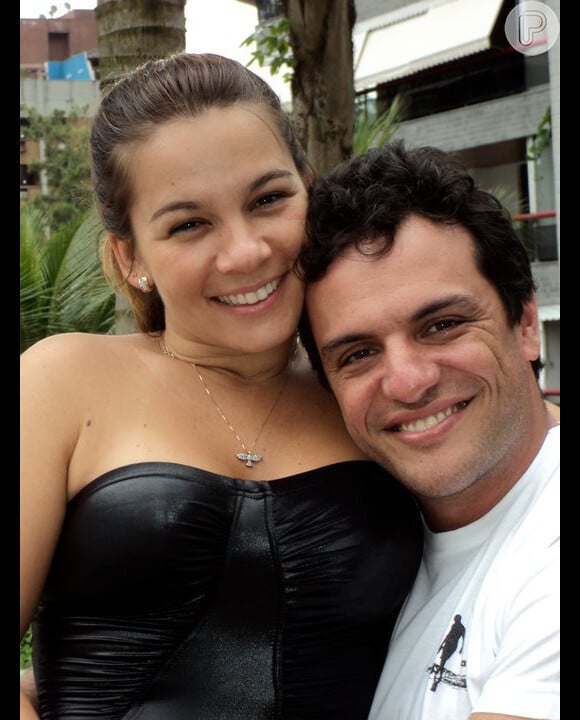 Betty Baumgarten e Rodrigo Lombardi se conheceram durante as gravações da novela 'Bang Bang', em 2005. O casal tem vontade ter outro filho