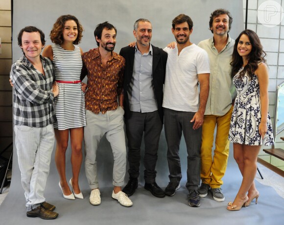 O elenco é composto por Juliano Cazarré, Wagner Moura, Sophie Charlotte e Matheus Nachtergaele