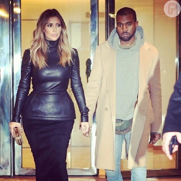 Kim Kardashian e Kanye West estão noivos desde outubro de 2013, mas não tem data prevista para o casório