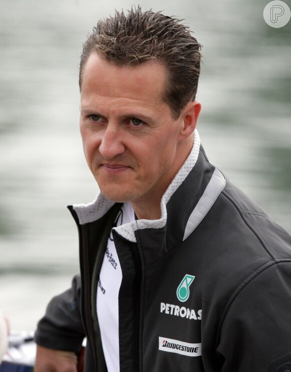Um mês após o acidente, a família de Schumacher não divulgou novas informações sobre seu estado de saúde